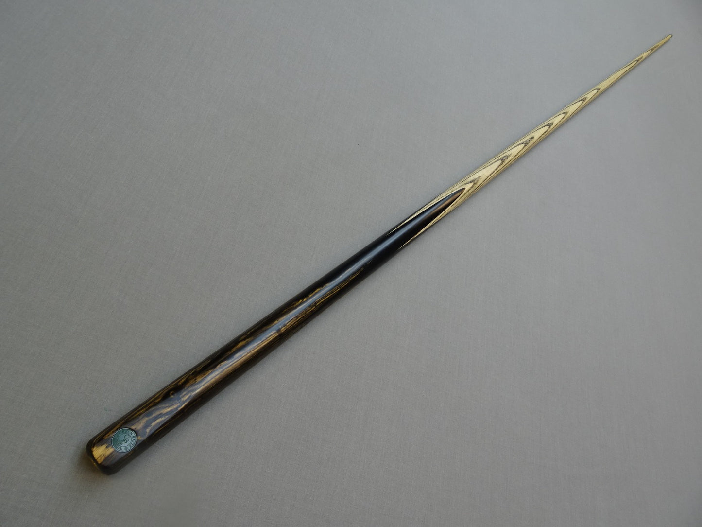 GBL Special 001 XS – 1-Piece Ash Snooker Cue (9.25mm with Century G5 fitted, Titanium Ferrule, 58", 18.5oz)
